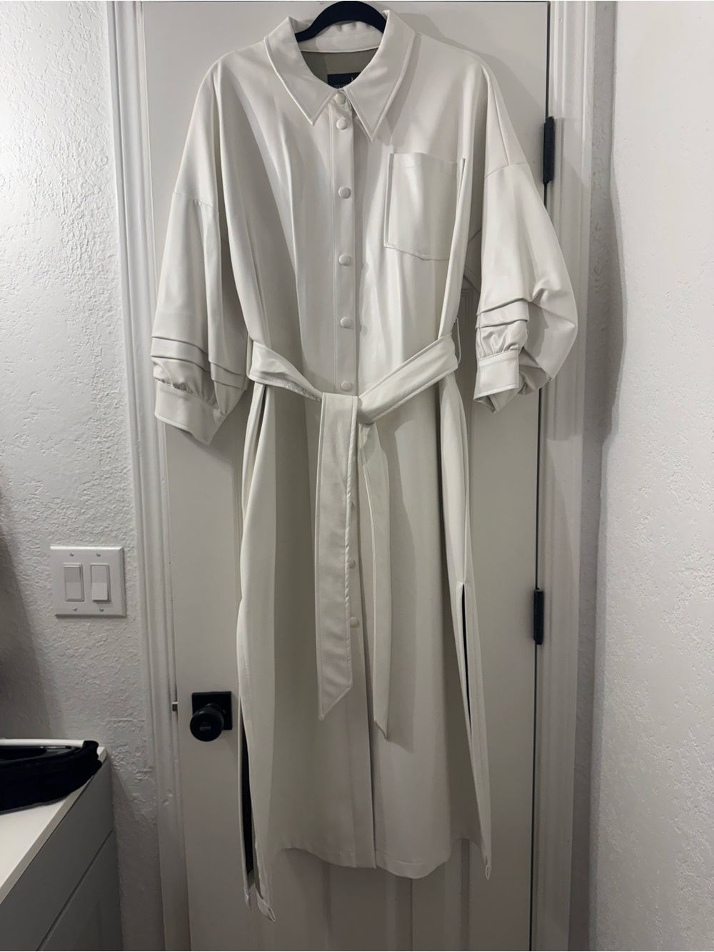 Dolce Cabo Cream Button-Front Midi Shirtdress with Tie Waist